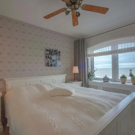 Sea View *